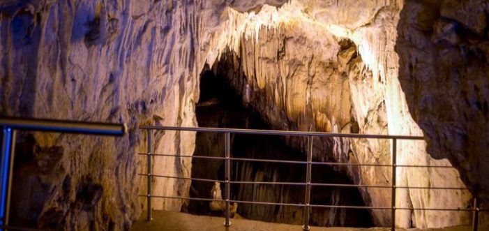 Δήμος Καστοριάς: Κλειστή για 3 μέρες η Σπηλιά του Δράκου