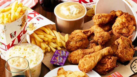 Έτρωγε τσάμπα στα KFC για ένα χρόνο λέγοντας οτι τον είχαν στείλει για να τσεκάρει την ποιότητα