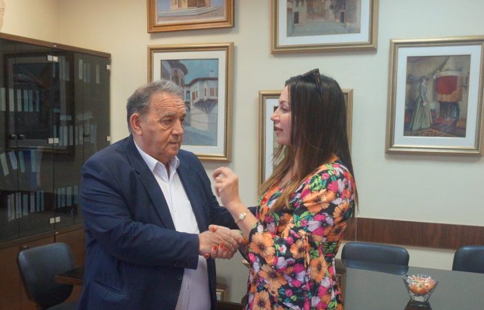 Επίσκεψη της Βίκυς Φλέσσα στον Δήμαρχο Καστοριάς