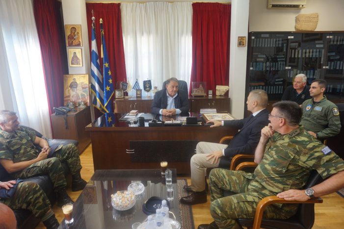 Επίσκεψη του Υφυπουργού Εθνικής Άμυνας στον Δήμαρχο Καστοριάς
