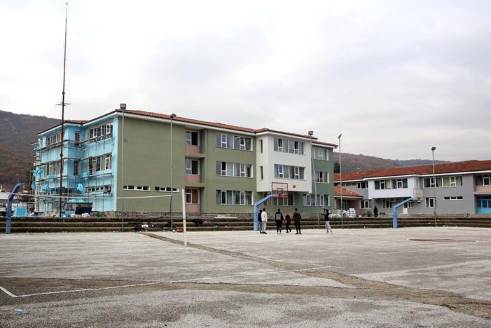 Αλλάζει όψη και ο αύλειος χώρος του Σχολικού Συγκροτήματος των Λυκείων Καστοριάς