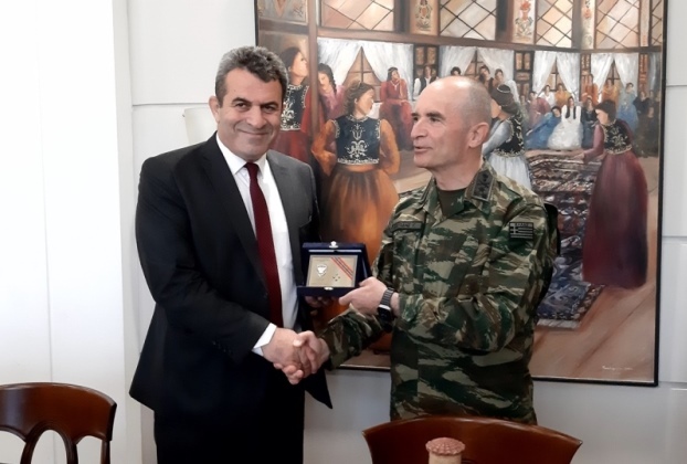 Ο Αρχηγός του Γενικού Επιτελείου Στρατού στον Αντιπεριφερειάρχη Καστοριάς