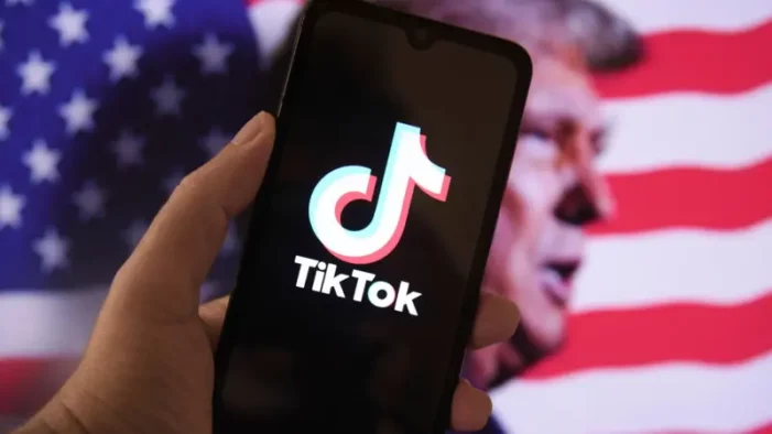 Το TikTok επανήλθε σε λειτουργία στην Αμερική