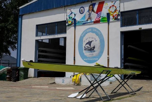 Παράδοση νέου κωπηλατικού σκάφους στον Ναυτικό Όμιλο Μαυροχωρίου, παρουσία Περιφερειάρχη Γ. Αμανατίδη