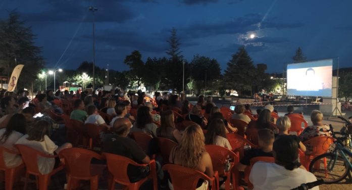 Καλοκαίρι στο Άργος Ορεστικό- Απόψε η συναυλία με τις «ΚΟΥΠΕΣ»