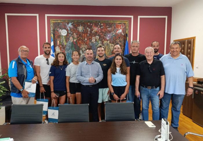 Η Εθνική Ομάδα Κωπηλασίας στον Δήμαρχο Καστοριάς Γιάννη Κορεντσίδη