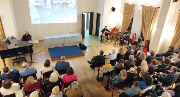 Με επιτυχία ολοκληρώθηκαν οι «Μέρες Απελευθέρωσης 2025» – Συνεχίζονται οι δύο εκθέσεις έως την Πέμπτη