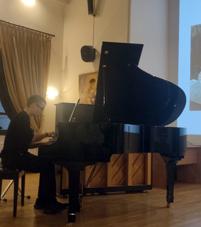 Σπουδαία διάκριση για τον μαθητή του Δημοτικού Ωδείου Άργους Ορεστικού, Πασχάλη Ραδογκοσλή Σπουδαία διάκριση για τον μαθητή του Δημοτικού Ωδείου Άργους Ορεστικού, Πασχάλη Ραδογκοσλή