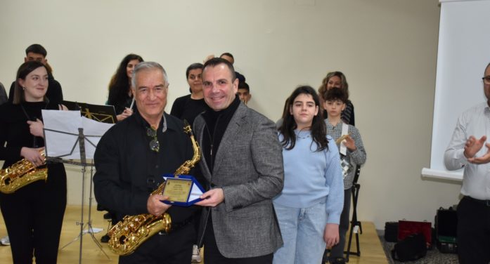 Με μεγάλη επιτυχία η εκδήλωση στήριξης της Μπάντας του Μπαϊρακτάρειου Δημοτικού Ωδείου Καστοριάς