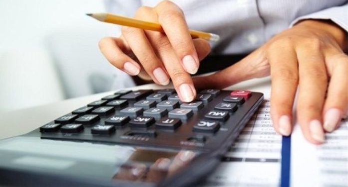 Έρχονται παρεμβάσεις στα πρόστιμα για τις εκπρόθεσμες φορολογικές δηλώσεις