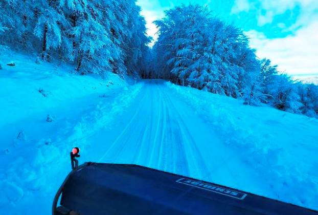 Αποχιονισμός από το Αμαξοστάσιο της Π.Ε. Καστοριάς στις 18–19 Μαρτίου 2026
