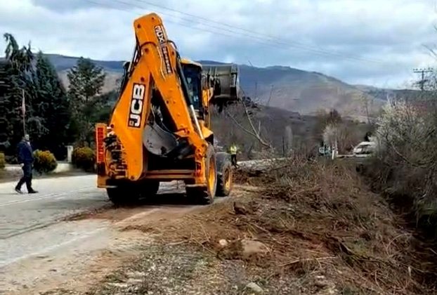 Καθαρισμοί και διαμορφώσεις τάφρων σε Κότορι, Μελάνθιο, Μελισσότοπο και Σιδηροχώρι – Συντήρηση δασικής οδοποιίας από την Π.Ε. Καστοριάς