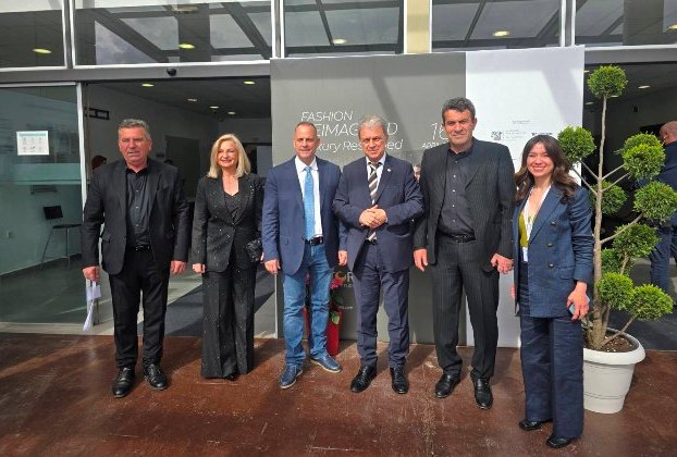 Επίσκεψη του Περιφερειάρχη και στελεχών της Περιφέρειας στην 51η Διεθνή Έκθεση Γούνας Καστοριάς