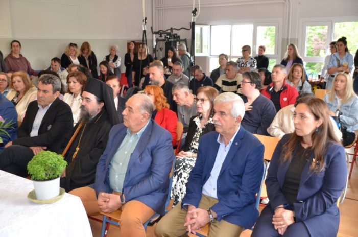 Με ιδιαίτερη συγκίνηση τα εγκαίνια του νέου κτιρίου του Ε.Ε.Ε.Ε.Κ. Άργους Ορεστικού Με ιδιαίτερη συγκίνηση τα εγκαίνια του νέου κτιρίου του Ε.Ε.Ε.Ε.Κ. Άργους Ορεστικού