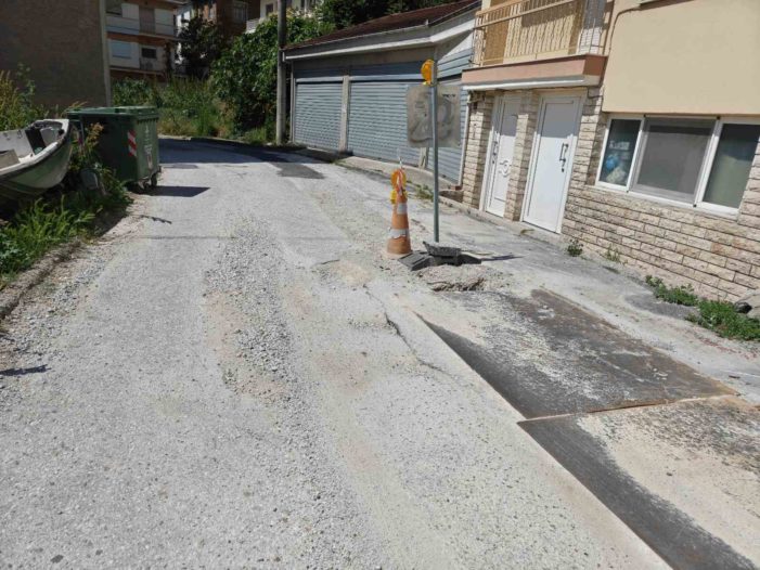 Ύστατη διαμαρτυρία του Δημάρχου Καστοριάς προς την Enaon EDA για την αποκατάσταση ζημιών και φθορών Ύστατη διαμαρτυρία του Δημάρχου Καστοριάς προς την Enaon EDA για την αποκατάσταση ζημιών και φθορών