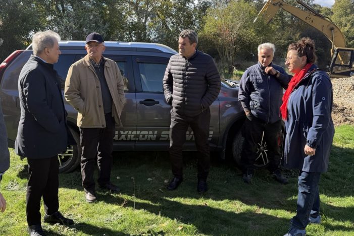 Αυτοψία του Περιφερειάρχη Γιώργου Αμανατίδη στις εργασίες καθαρισμού και συντήρησης ρεμάτων στην Π.Ε. Καστοριάς